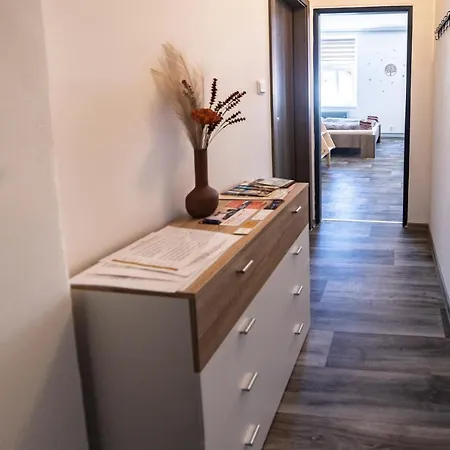 Nezarka A Privatni Wellness Lägenhet