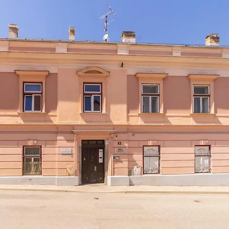 Nezarka A Privatni Wellness Jindřichŭv Hradec