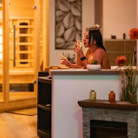 Nezarka A Privatni Wellness Jindřichŭv Hradec