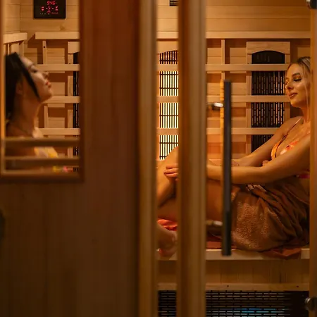 Nezarka A Privatni Wellness شقة جينديتشوف هراديك