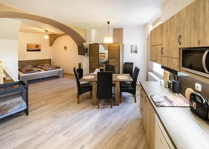 Nezarka A Privatni Wellness דירה